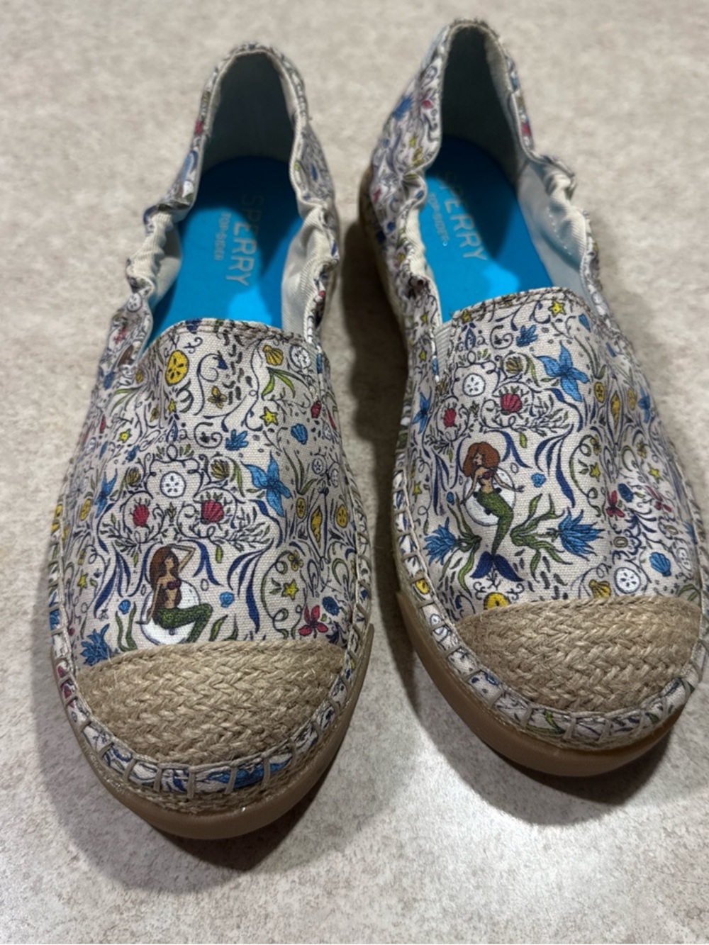 Sperry slip on shoes